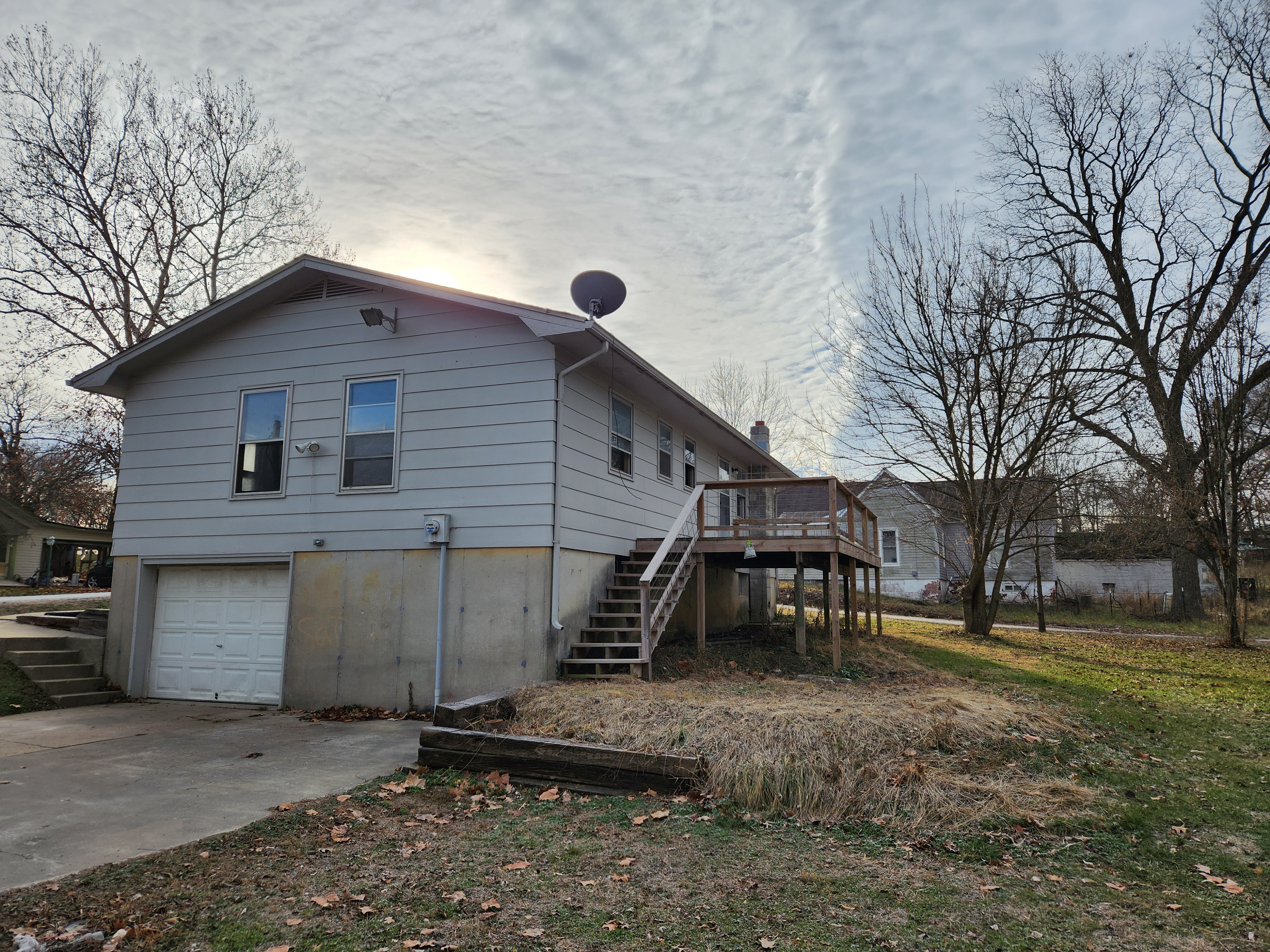 207 S maple St Calhoun MO 8.jpg